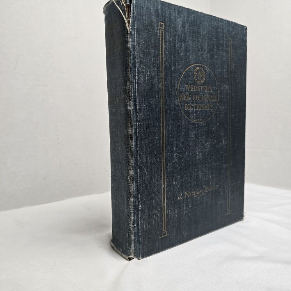 Webster's New Collegiate Dictionary Merriam-Webster VTG HC 1951 Illust Thin Pape